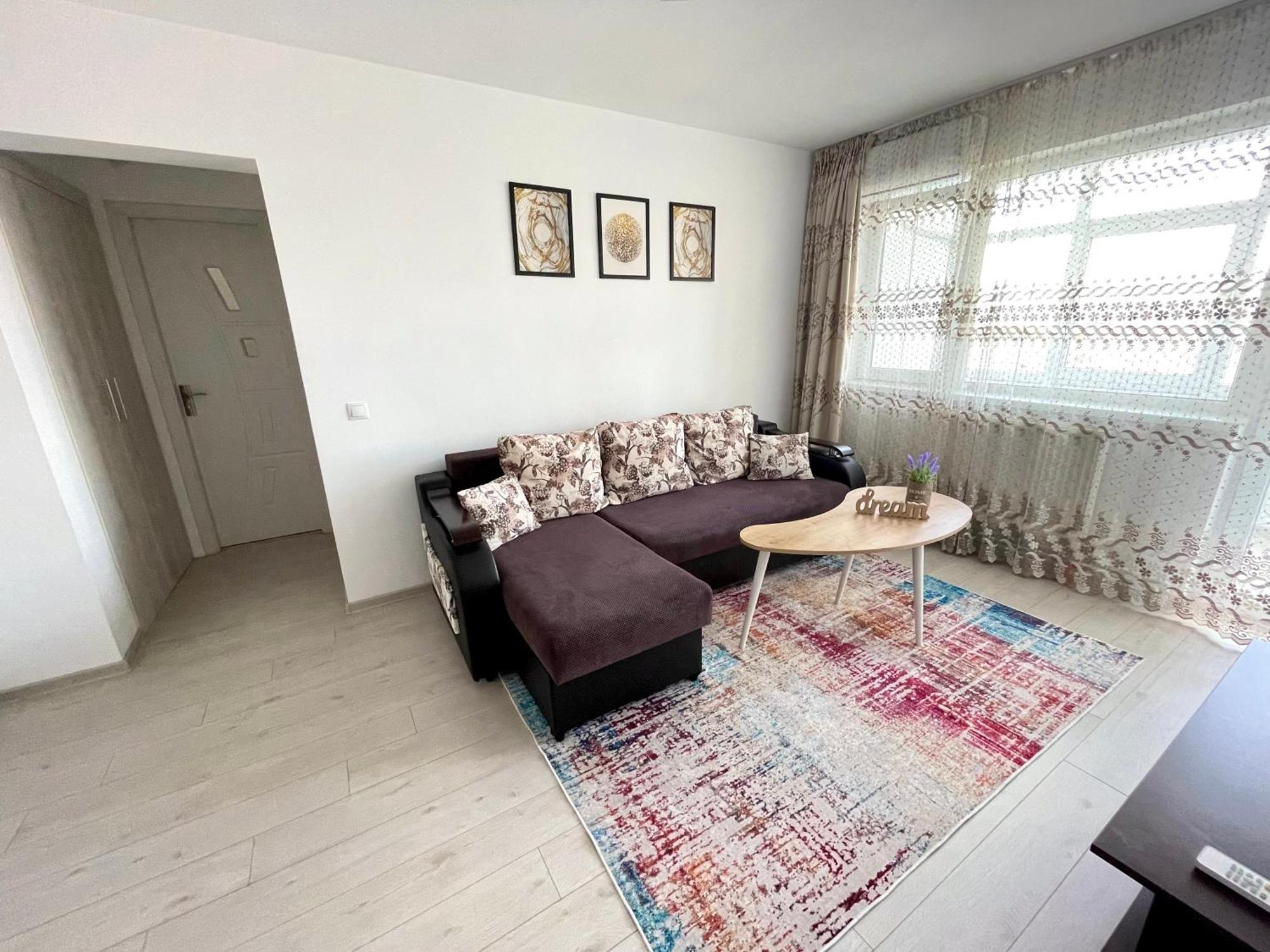 Elite Apartment Targoviste Exterior foto